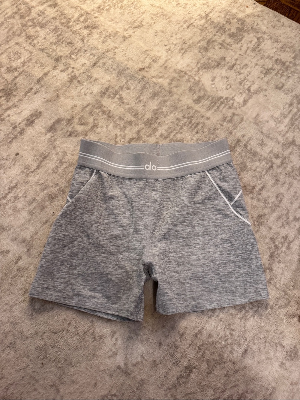 ALO Yoga Women’s Light Grey Athletic Shorts with White Trim